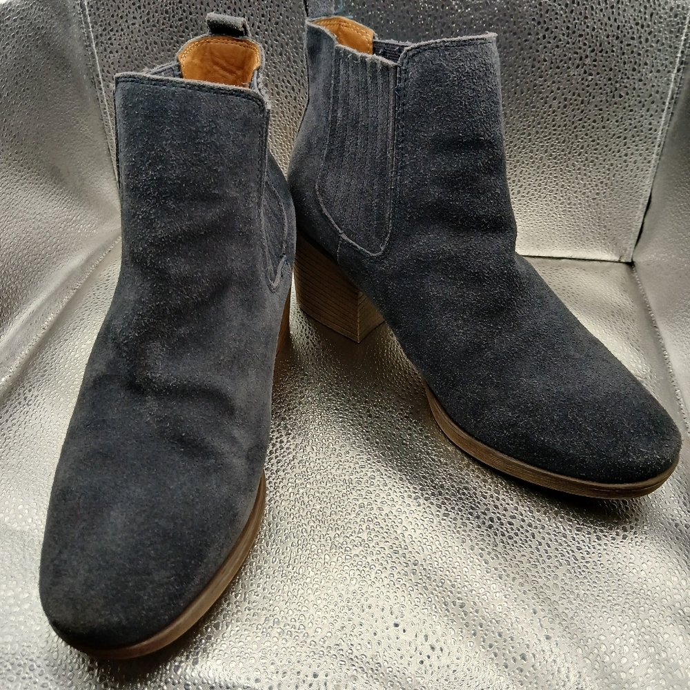 Söfft Dark Blue Suede Ankle Boots Women's Size 10